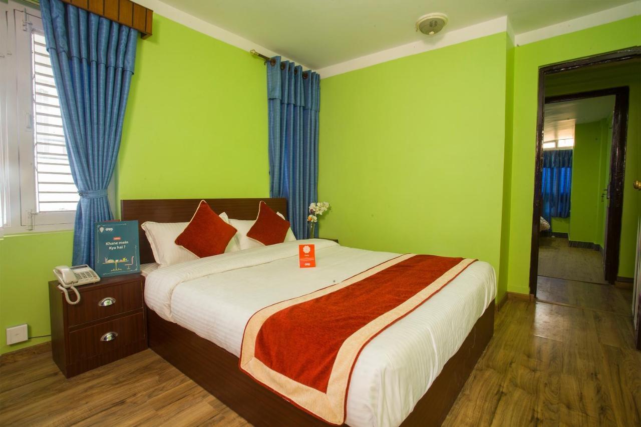 Oyo 146 Somewhere Hotel & Resturant Kathmandu Exterior foto