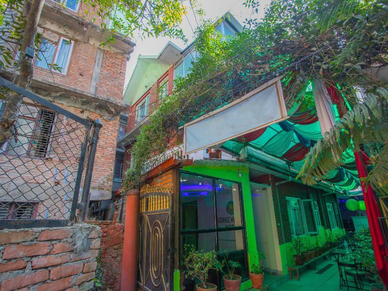 Oyo 146 Somewhere Hotel & Resturant Kathmandu Exterior foto