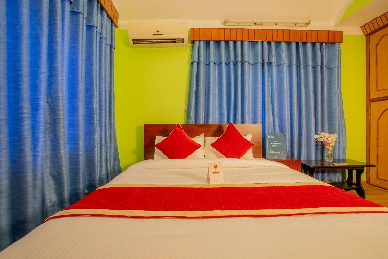 Oyo 146 Somewhere Hotel & Resturant Kathmandu Exterior foto